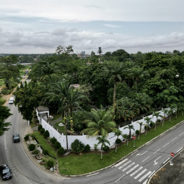 Exposition Mamadou Ballo, Doubin Jonas, Laurence Chauvin-Buthaud, Paps Touré et Nuits Balnéaires, « Kehou Chanllement - La métamorphose »